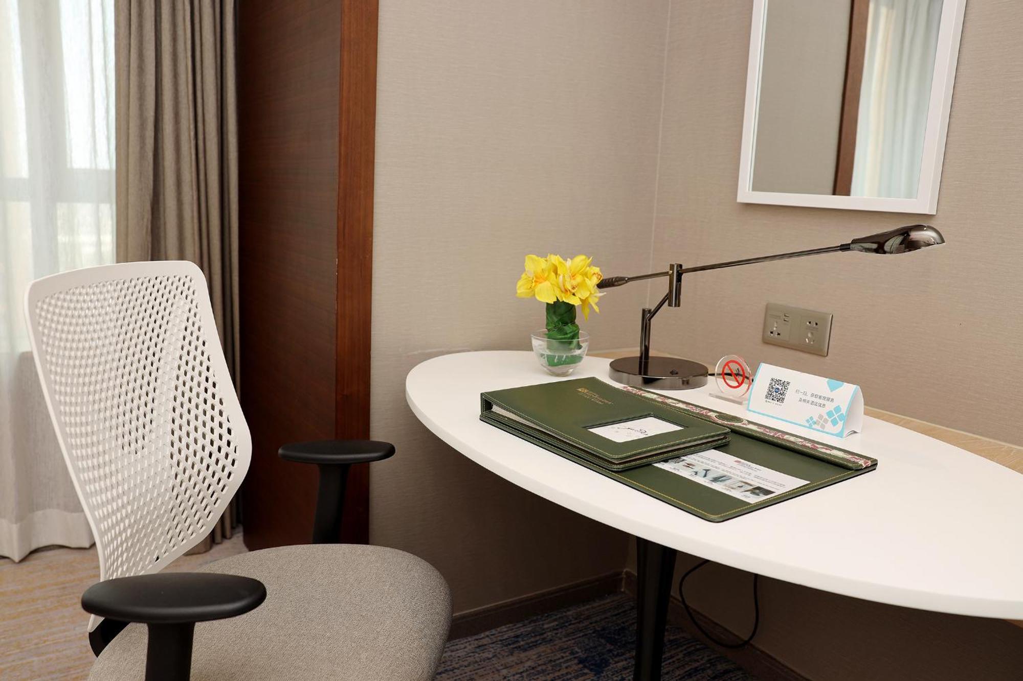 Hilton Garden Inn Zhongshan Guzhen Kültér fotó