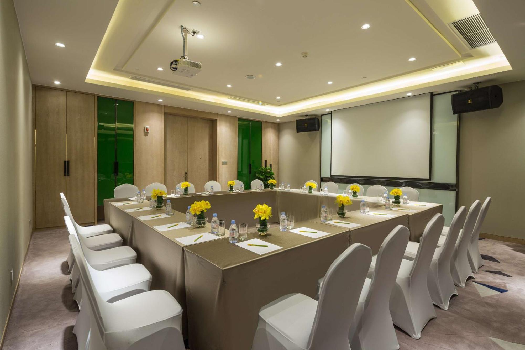 Hilton Garden Inn Zhongshan Guzhen Kültér fotó