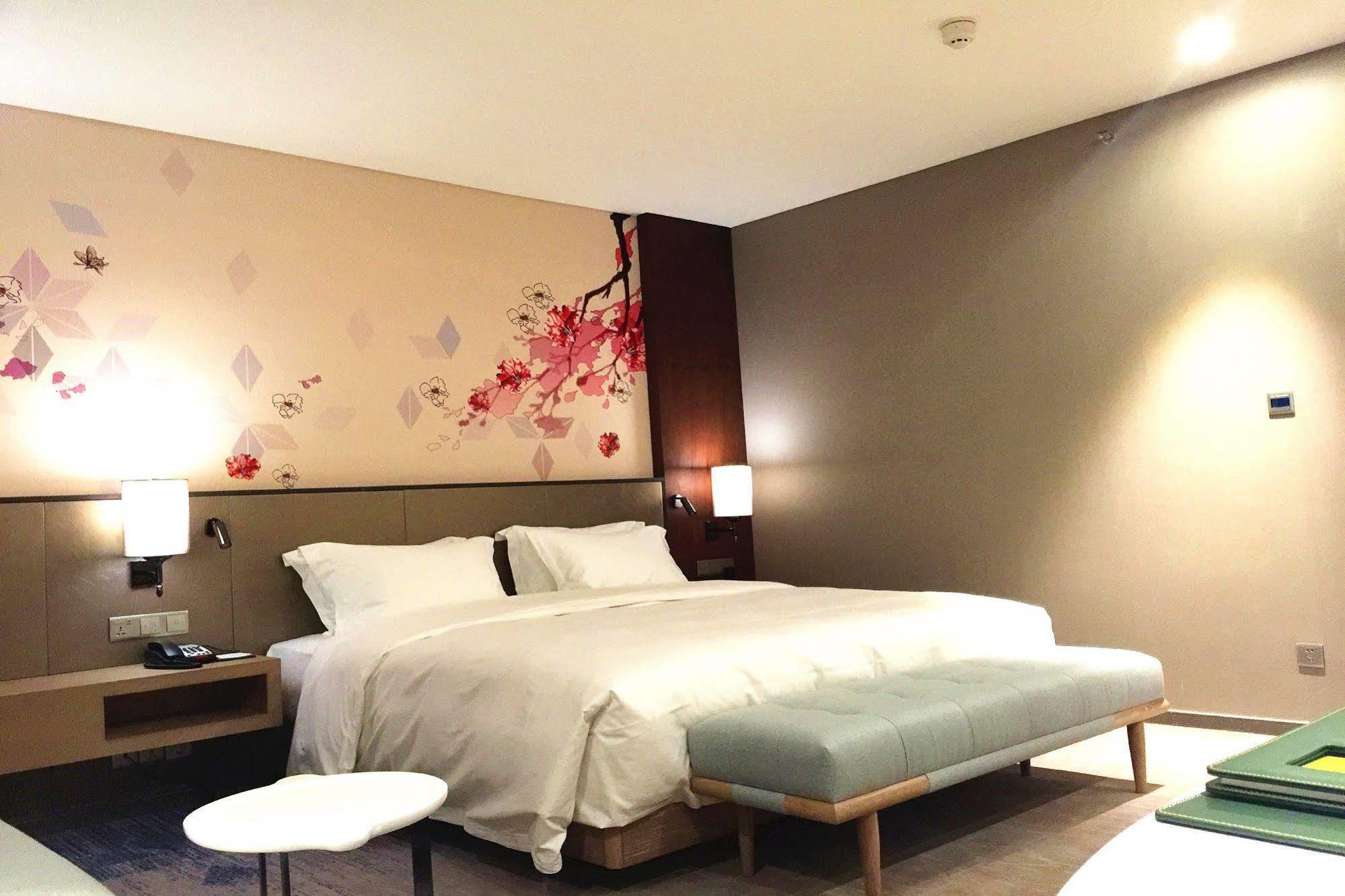 Hilton Garden Inn Zhongshan Guzhen Kültér fotó